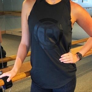 ISO this tank (size medium)